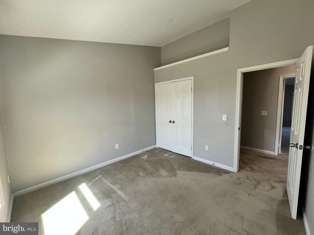 14320 WINDING WOODS CT, Centreville, VA 20120