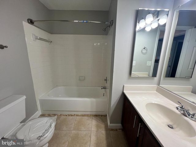 14320 WINDING WOODS CT, Centreville, VA 20120