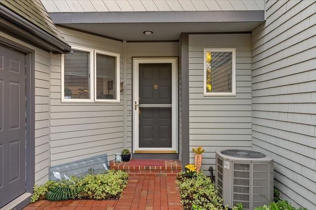 30 Woodbury St 30, Wareham, MA 02532
