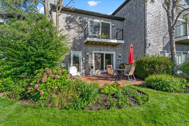 30 Woodbury St 30, Wareham, MA 02532