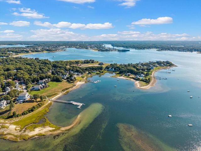 30 Woodbury St 30, Wareham, MA 02532
