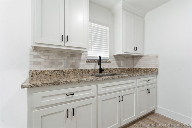 606 W Cherokee Street, Marietta, OK 73448