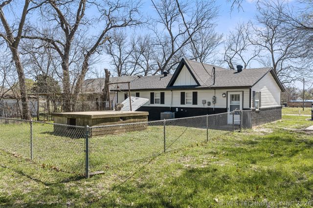 606 W Cherokee Street, Marietta, OK 73448