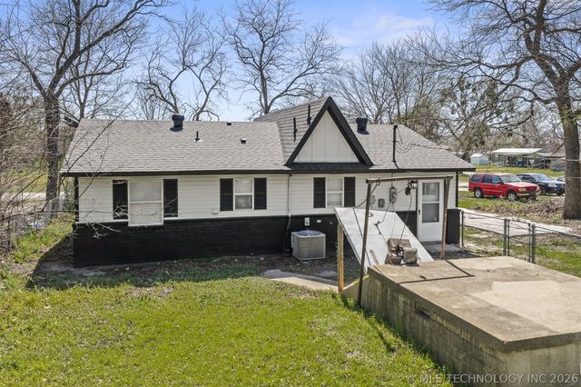 606 W Cherokee Street, Marietta, OK 73448