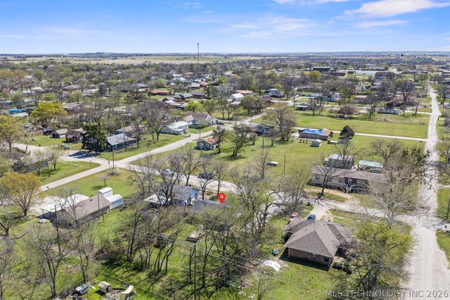 606 W Cherokee Street, Marietta, OK 73448