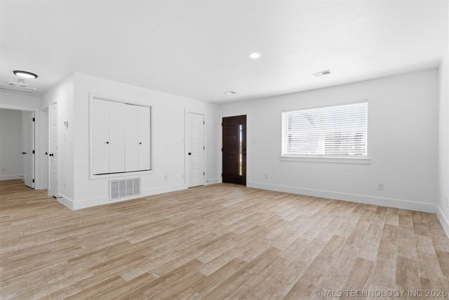 606 W Cherokee Street, Marietta, OK 73448