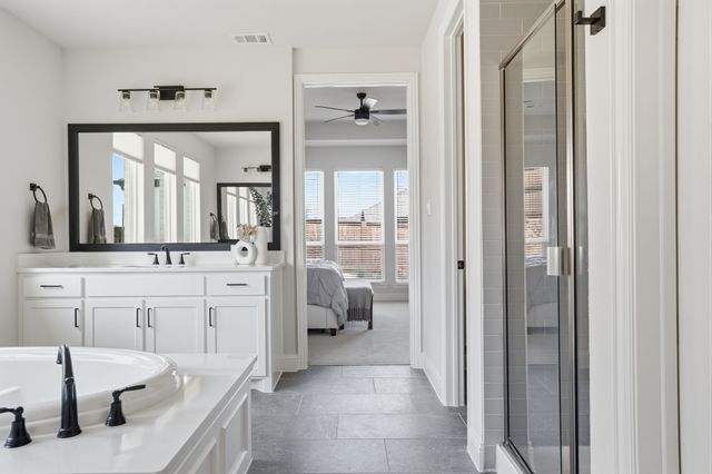 4202 Crown Run Road, Midlothian, TX 76065