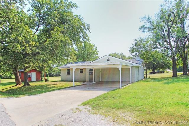700 4th Street, Ramona, OK 74061
