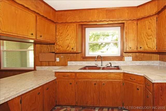 700 4th Street, Ramona, OK 74061