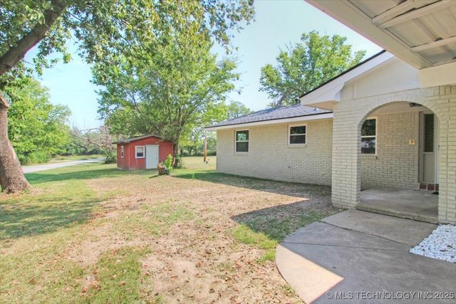 700 4th Street, Ramona, OK 74061