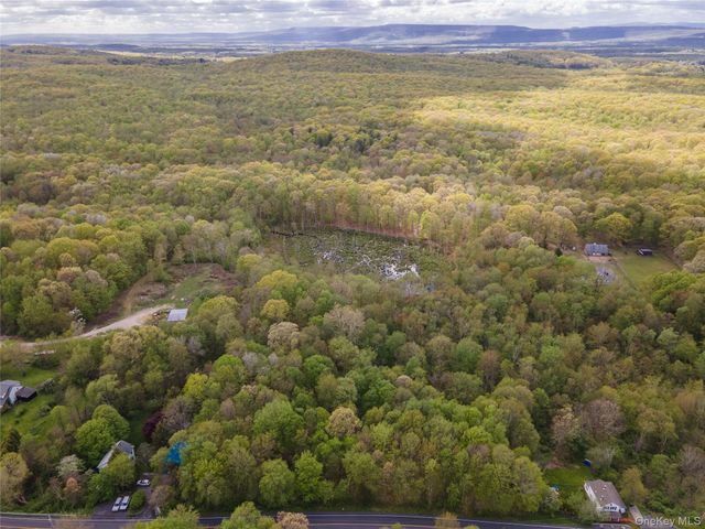 213 Tuckers Corners Road, Highland, NY 12528