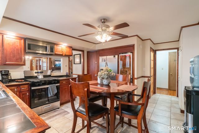 224 Ray Road, New Haven, CT 06515