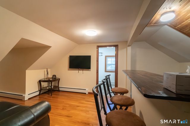 224 Ray Road, New Haven, CT 06515