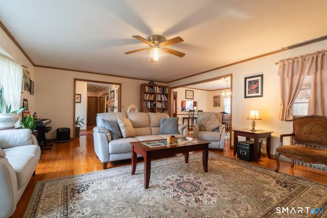 224 Ray Road, New Haven, CT 06515