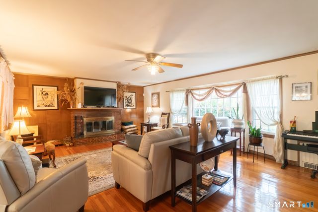 224 Ray Road, New Haven, CT 06515