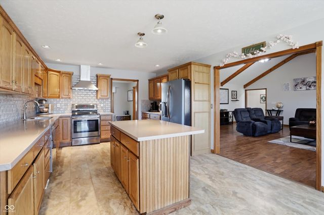 11638 N Stone Hedge Lane, Mooresville, IN 46158