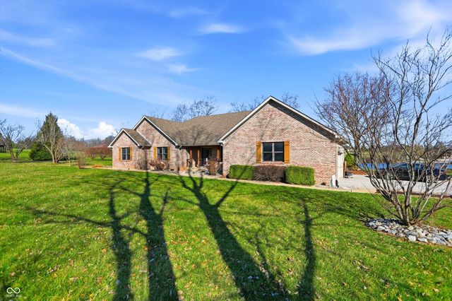 11638 N Stone Hedge Lane, Mooresville, IN 46158