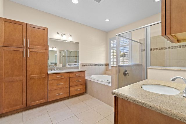 3353 SCHOOLHOUSE RD, St Cloud, FL 34773