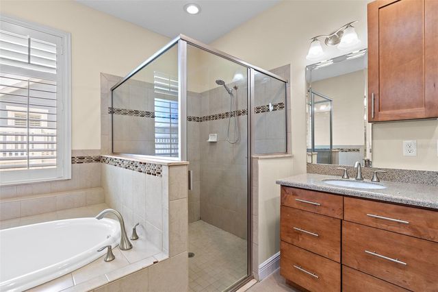 3353 SCHOOLHOUSE RD, St Cloud, FL 34773