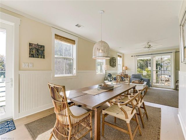 1550 Centre ST, Sanibel, FL 33957