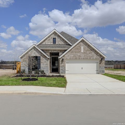 172 Mountain Oak, Castroville, TX 78009
