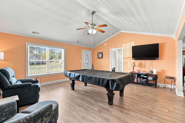 460 Oakham Dr., Conway, SC 29527