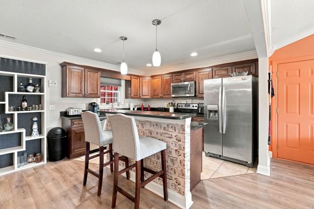 460 Oakham Dr., Conway, SC 29527