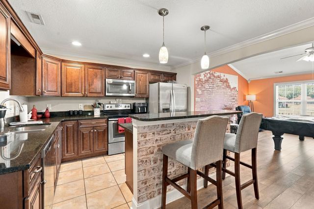 460 Oakham Dr., Conway, SC 29527