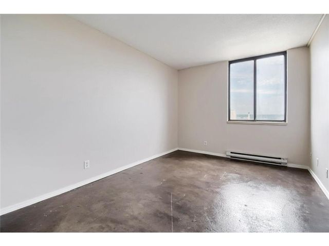 291 7th Street #1702, Saint Paul, MN 55102