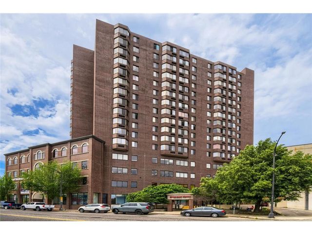 291 7th Street #1702, Saint Paul, MN 55102