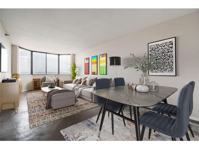 291 7th Street #1702, Saint Paul, MN 55102