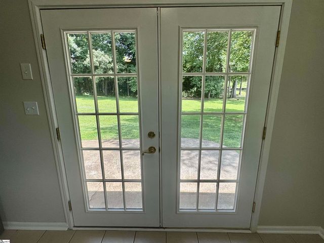 228 Greenridge Drive, Moore, SC 29369