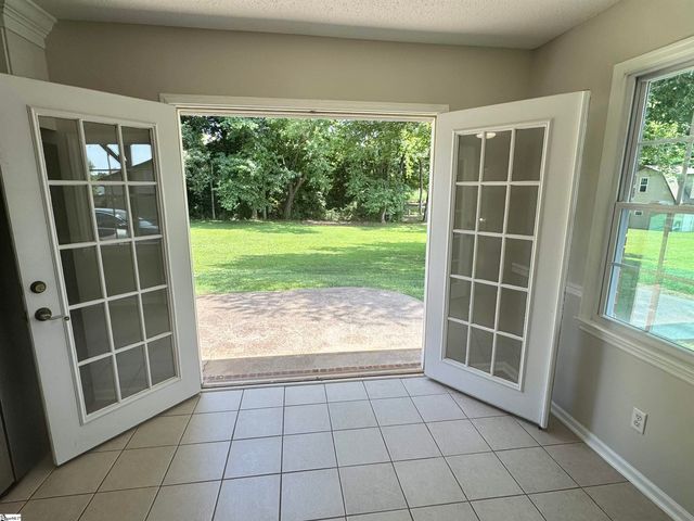 228 Greenridge Drive, Moore, SC 29369
