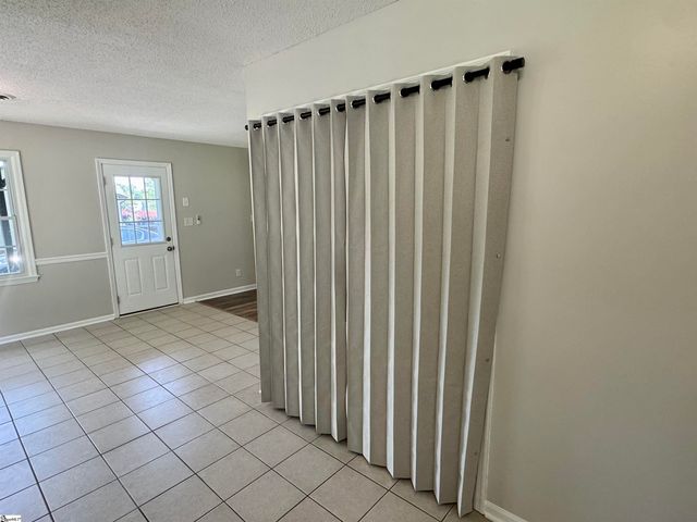 228 Greenridge Drive, Moore, SC 29369
