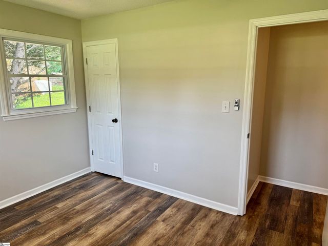 228 Greenridge Drive, Moore, SC 29369