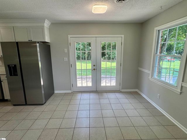 228 Greenridge Drive, Moore, SC 29369