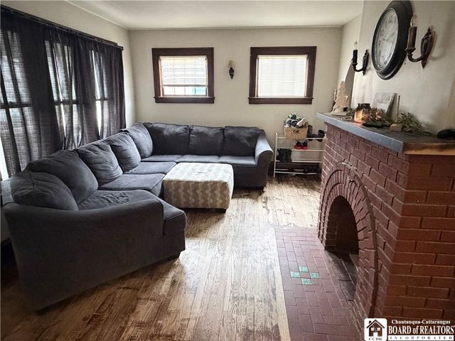 19 Hammond Street, Jamestown, NY 14701