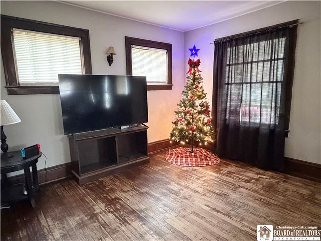 19 Hammond Street, Jamestown, NY 14701