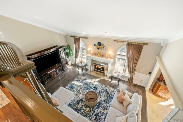 51246 Woodside Drive, Macomb Township, MI 48042