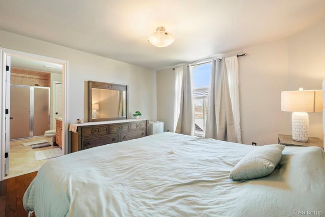 51246 Woodside Drive, Macomb Township, MI 48042