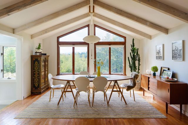 858 Alpine View Road, Stowe, VT 05672