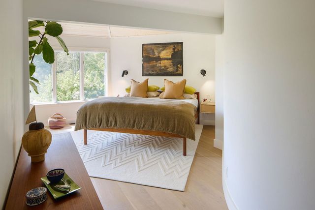 858 Alpine View Road, Stowe, VT 05672