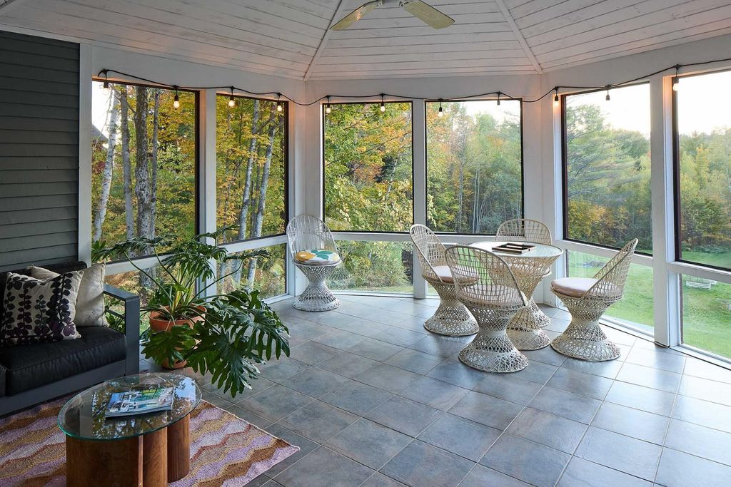 858 Alpine View Road, Stowe, VT 05672