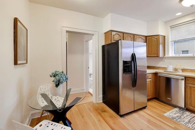 1929 Sherman Avenue 2W, Evanston, IL 60201