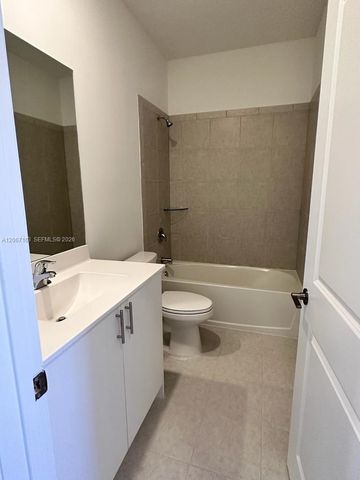 11910 SW 247th Terrace, Homestead, FL 33032