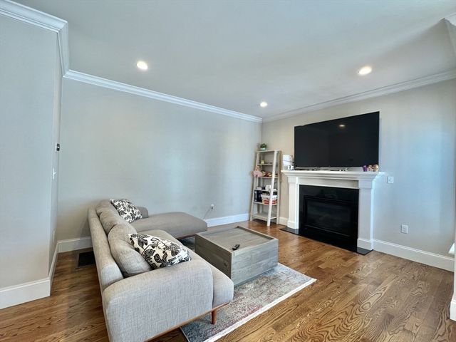 25 Faxon Street 25, Newton, MA 02458