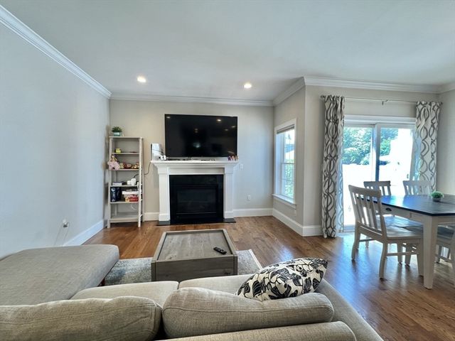 25 Faxon Street 25, Newton, MA 02458