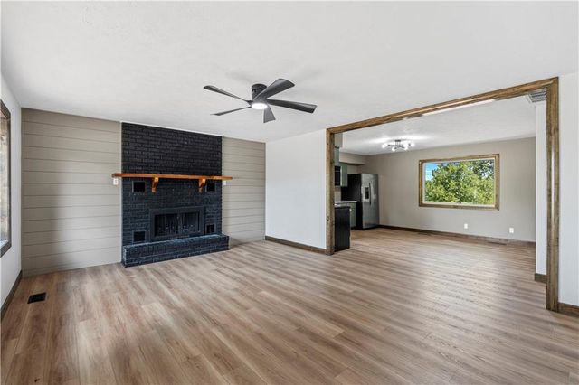 13611 E Neosho Road, Nevada, MO 64772