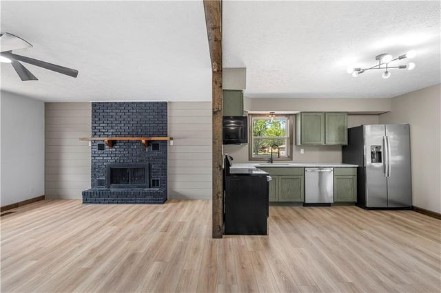 13611 E Neosho Road, Nevada, MO 64772