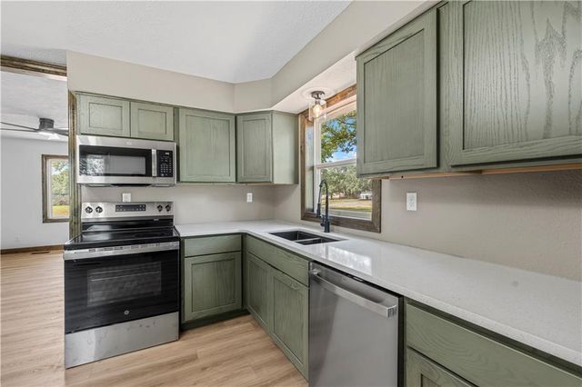 13611 E Neosho Road, Nevada, MO 64772